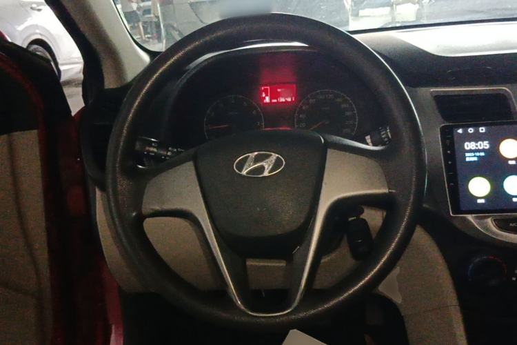Used Hyundai Verna (older generation) 2014 1.4L Manual Smart GLS Trim Steering Wheel