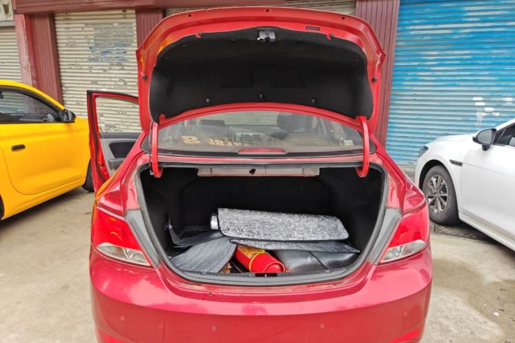 Used Hyundai Verna (older generation) 2014 1.4L Automatic Smart GLS Trunk