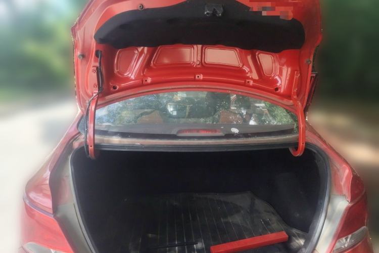 Used Hyundai Verna (older generation) 2014 1.4L Manual Smart GLS Trim Trunk