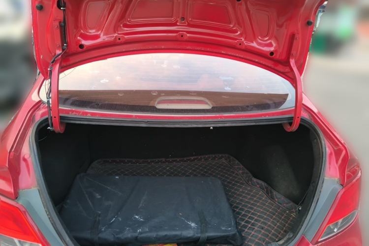 Used Hyundai Verna (older generation) 2014 1.4L Manual Smart GLS Trim Trunk