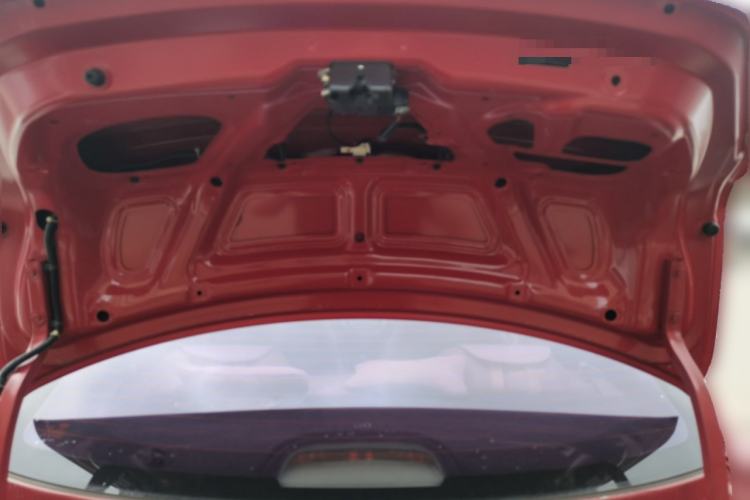 Used Hyundai Verna (older generation) 2014 1.4L Automatic Leading-Edge GLX Trunk