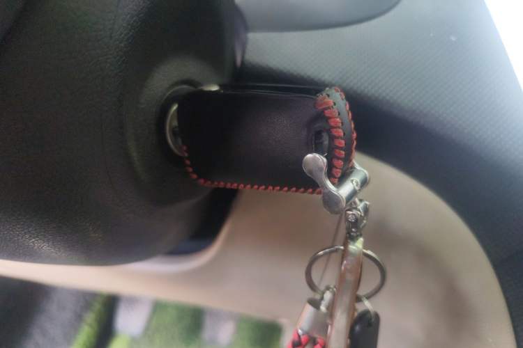 Used Hyundai Verna (older generation) 2014 1.4L Manual Smart GLS Trim Vehicle Key