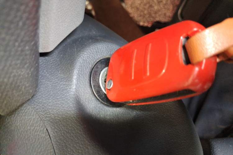 Used Hyundai Verna (older generation) 2014 1.4L Automatic Smart GLS Vehicle Key