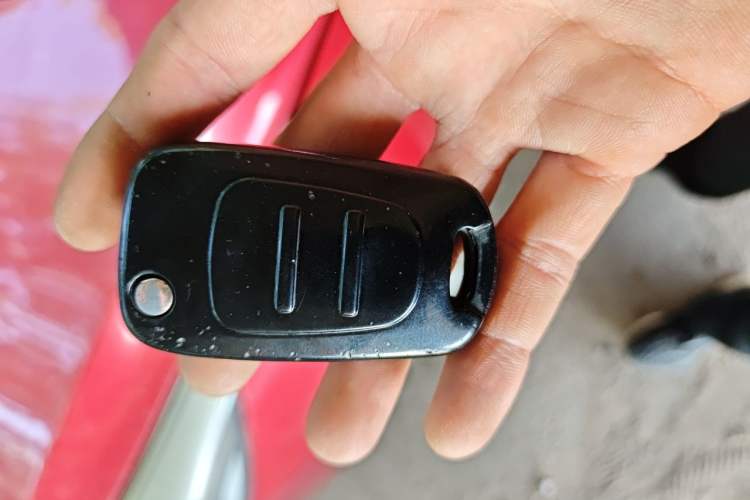 Used Hyundai Verna (older generation) 2014 1.4L Manual Smart GLS Trim Vehicle Key