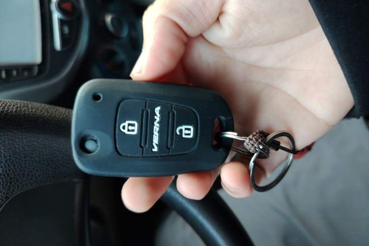 Used Hyundai Verna (older generation) 2014 1.4L Manual Smart GLS Trim Vehicle Key