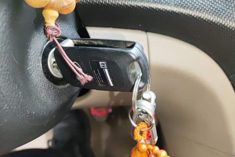 Used Hyundai Verna (older generation) 2014 1.4L Manual Smart GLS Trim Vehicle Key