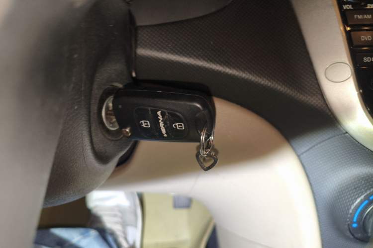 Used Hyundai Verna (older generation) 2014 1.4L Automatic Smart GLS Vehicle Key