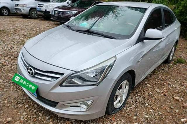 Used Hyundai Verna (older generation) 2014 1.4L Manual Smart GLS Trim