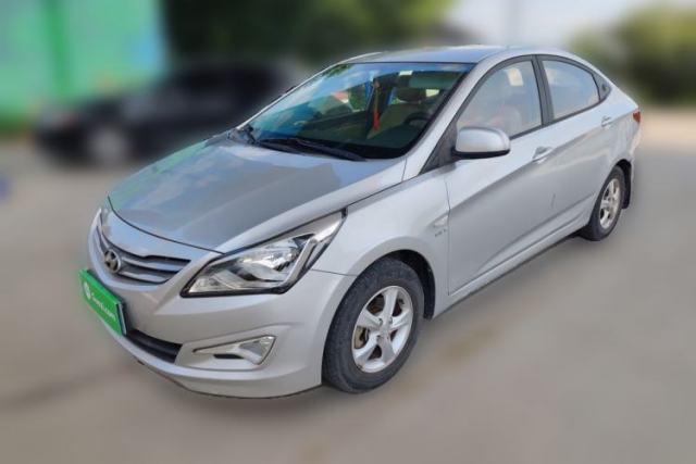 Used Hyundai Verna (older generation) 2014 1.4L Manual Smart GLS Trim