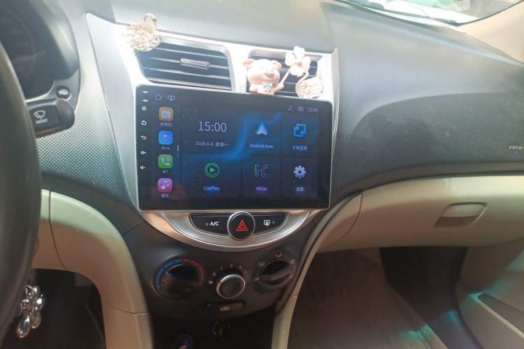 Used Hyundai Verna (older generation) 2014 1.4L Automatic Smart GLS Audio And AC Panel