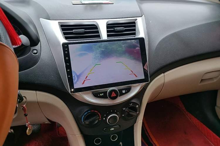 Used Hyundai Verna (older generation) 2014 1.4L Manual Smart GLS Trim Audio And AC Panel