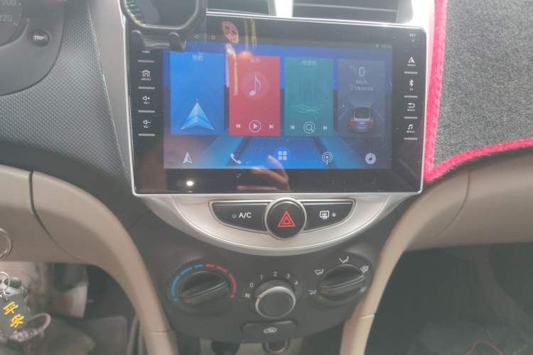 Used Hyundai Verna (older generation) 2014 1.4L Manual Smart GLS Trim Audio And AC Panel