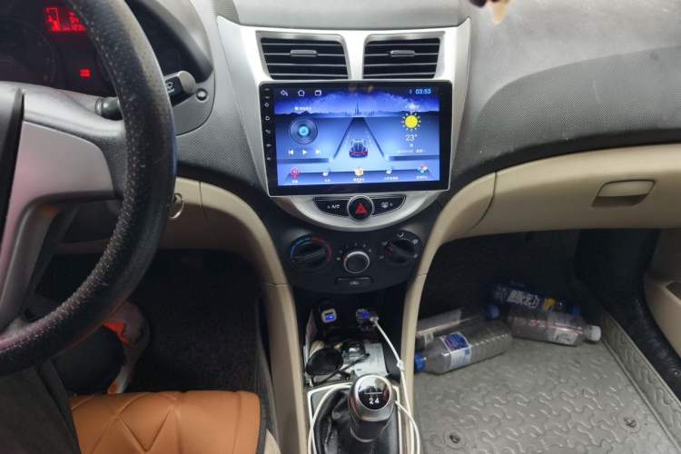 Used Hyundai Verna (older generation) 2014 1.4L Manual Smart GLS Trim Audio And AC Panel