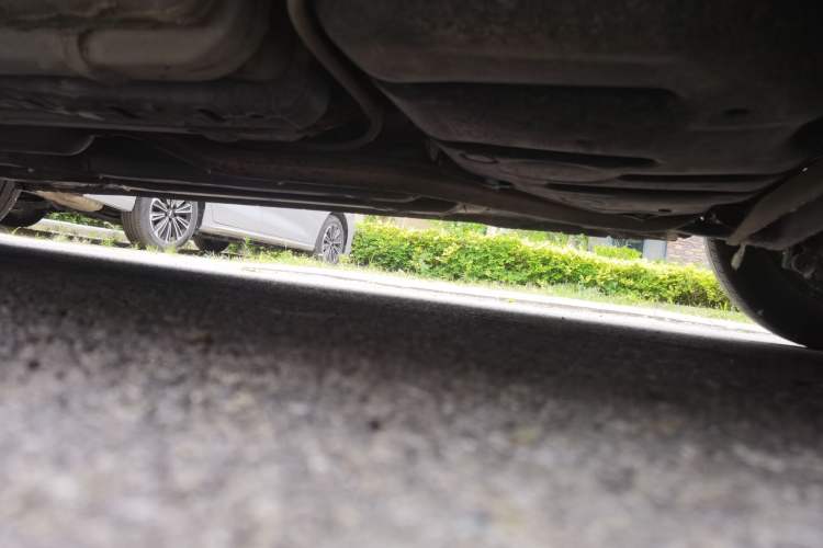 Used Hyundai Verna (older generation) 2014 1.4L Manual Smart GLS Trim Chassis Rear Left