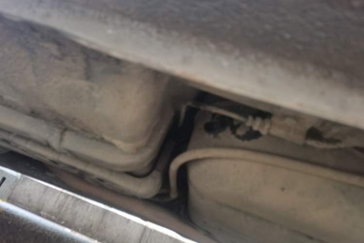 Used Hyundai Verna (older generation) 2014 1.4L Manual Fashion GS Model Chassis Rear Left