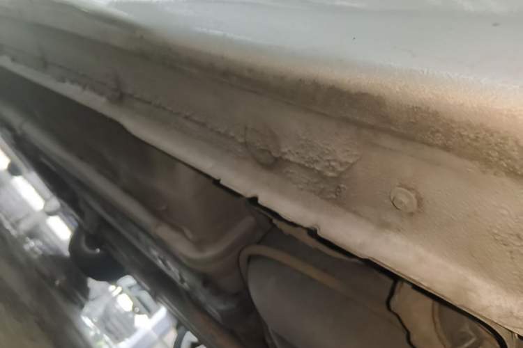 Used Hyundai Verna (older generation) 2014 1.4L Manual Smart GLS Trim Chassis Rear Left