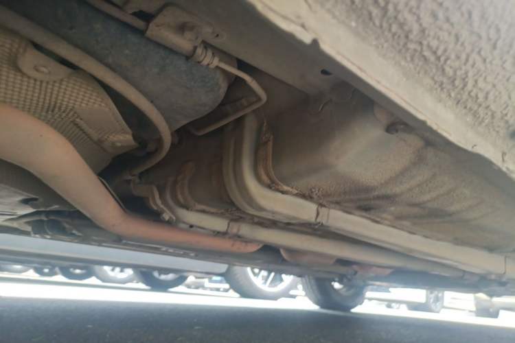 Used Hyundai Verna (older generation) 2014 1.4L Automatic Smart GLS Chassis Rear Right