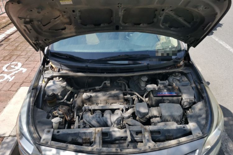 Used Hyundai Verna (older generation) 2014 1.4L Manual Fashion GS Model Engine Bay