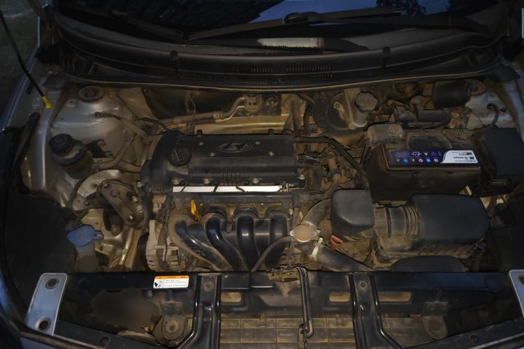 Used Hyundai Verna (older generation) 2014 1.4L Automatic Fashion GS Model Engine Bay
