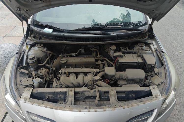 Used Hyundai Verna (older generation) 2014 1.4L Automatic Smart GLS Engine Bay