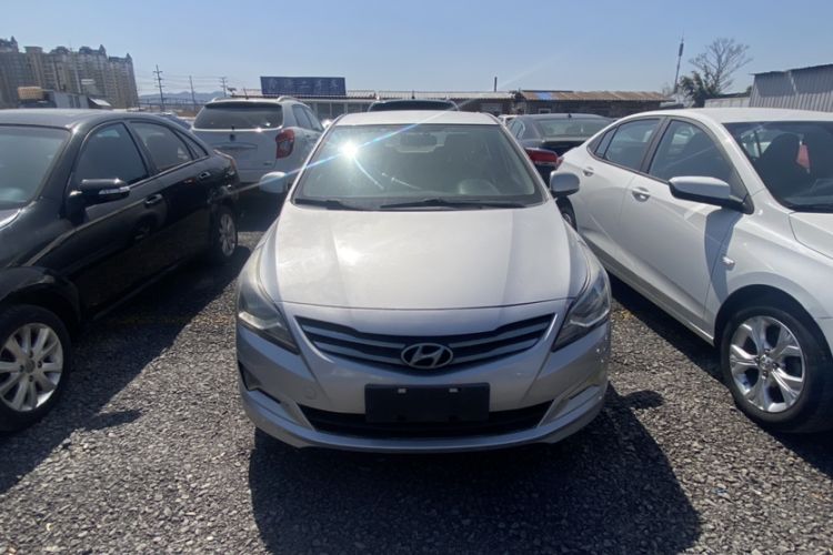 Used Hyundai Verna (older generation) 2014 1.4L Automatic Smart GLS Exterior 1