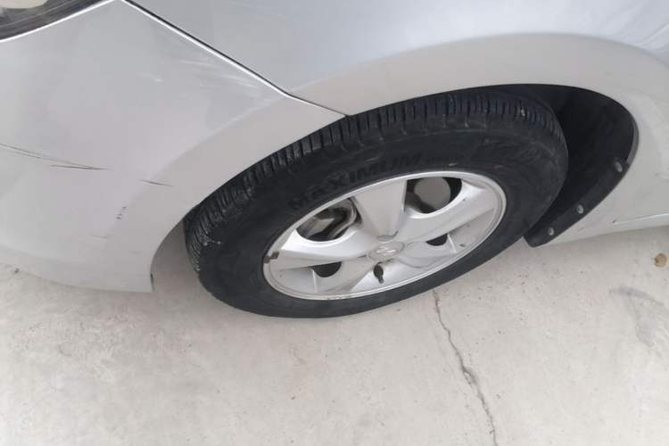 Used Hyundai Verna (older generation) 2014 1.4L Automatic Smart GLS Exterior 4