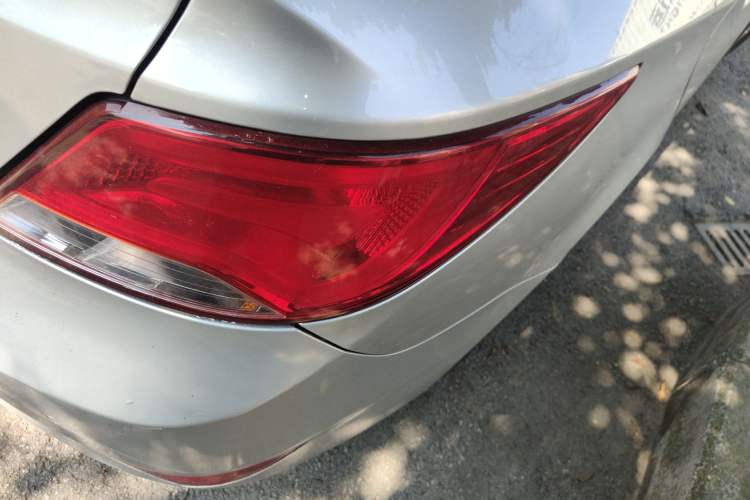 Used Hyundai Verna (older generation) 2014 1.4L Manual Smart GLS Trim Exterior 6