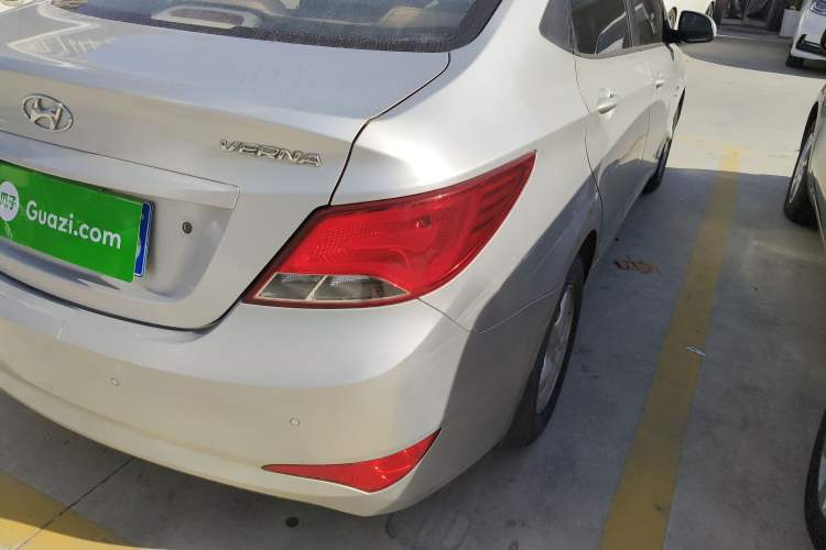 Used Hyundai Verna (older generation) 2014 1.4L Automatic Smart GLS Exterior 6