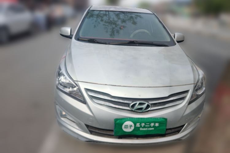 Used Hyundai Verna (older generation) 2014 1.4L Manual Smart GLS Trim Front
