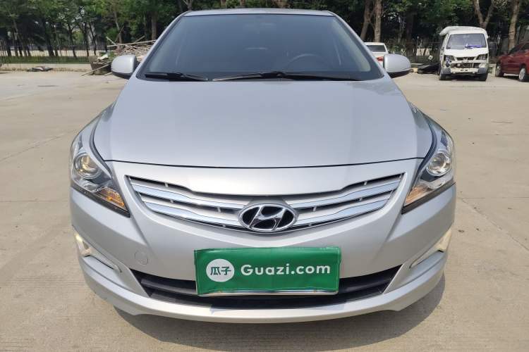 Used Hyundai Verna (older generation) 2014 1.4L Manual Top-Tier Model TOP Front