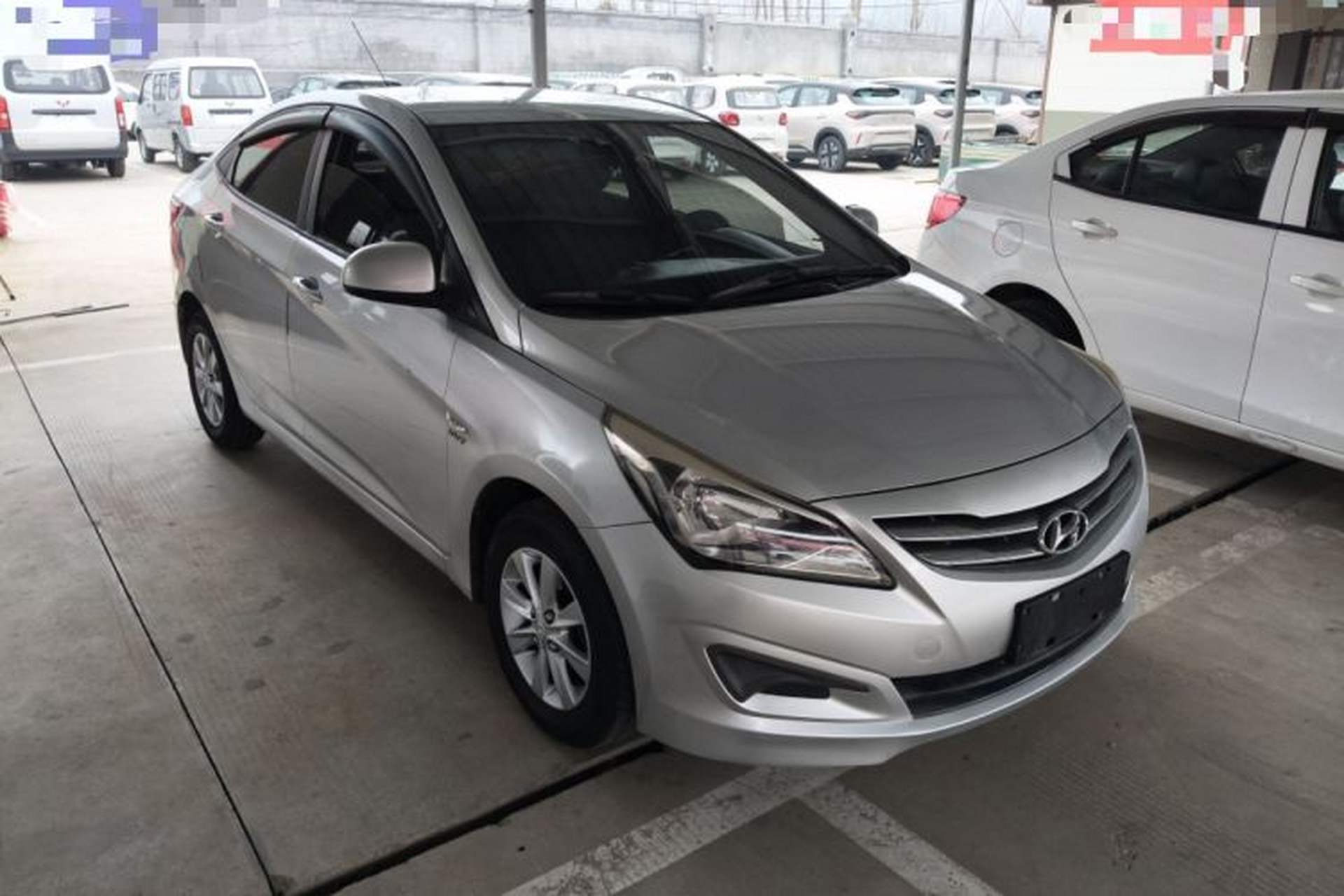 Used Hyundai Verna (older generation) 2014 1.4L Manual Fashion GS Model Front Right 45 Deg