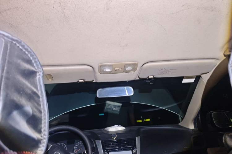 Used Hyundai Verna (older generation) 2014 1.4L Manual Smart GLS Trim Headliner