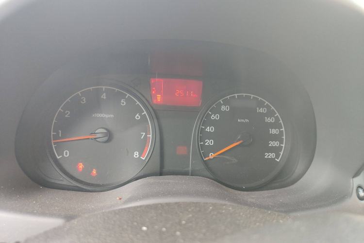 Used Hyundai Verna (older generation) 2014 1.4L Manual Smart GLS Trim Instrument Cluster