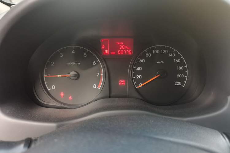 Used Hyundai Verna (older generation) 2014 1.4L Manual Fashion GS Model Instrument Cluster