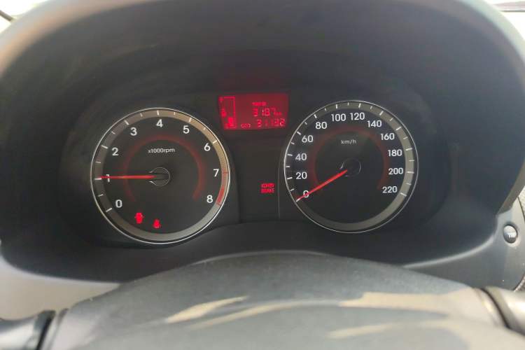 Used Hyundai Verna (older generation) 2014 1.4L Manual Top-Tier Model TOP Instrument Cluster