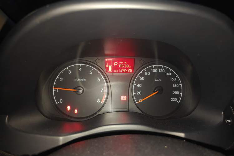 Used Hyundai Verna (older generation) 2014 1.4L Automatic Fashion GS Model Instrument Cluster