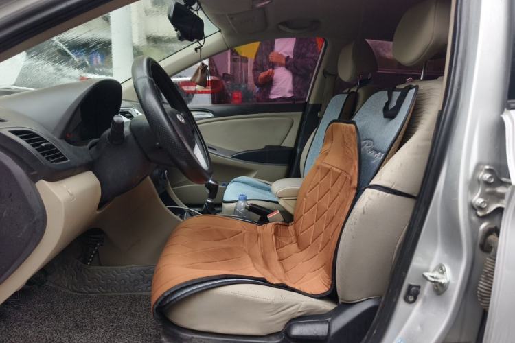 Used Hyundai Verna (older generation) 2014 1.4L Manual Smart GLS Trim Left Front Seat