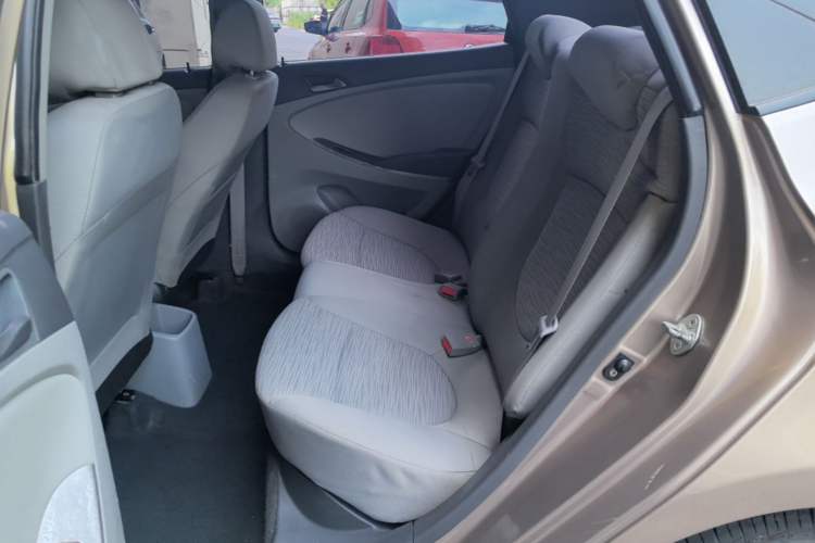 Used Hyundai Verna (older generation) 2014 1.4L Automatic Smart GLS Left Rear Seat