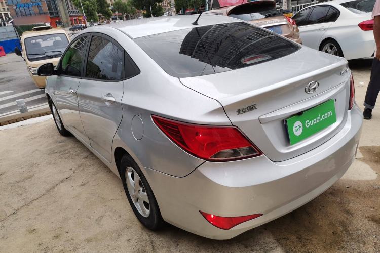 Used Hyundai Verna (older generation) 2014 1.4L Automatic Smart GLS Left Side