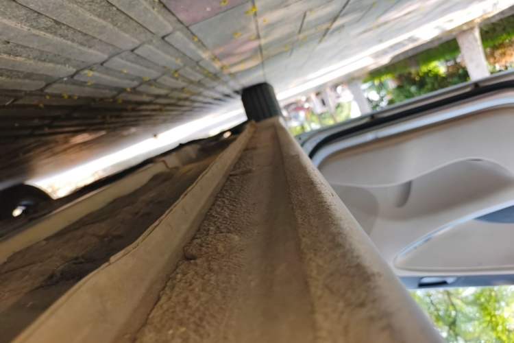 Used Hyundai Verna (older generation) 2014 1.4L Automatic Smart GLS Left Side Sill