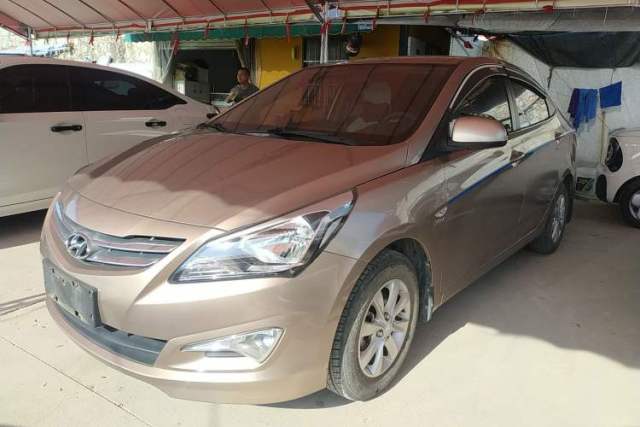 Used Hyundai Verna (older generation) 2014 1.4L Manual Smart GLS Trim