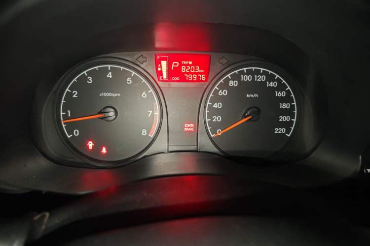 Used Hyundai Verna (older generation) 2014 1.4L Automatic Smart GLS Odometer Close Up
