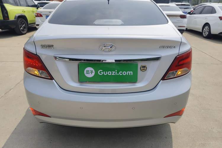 Used Hyundai Verna (older generation) 2014 1.4L Manual Top-Tier Model TOP Rear