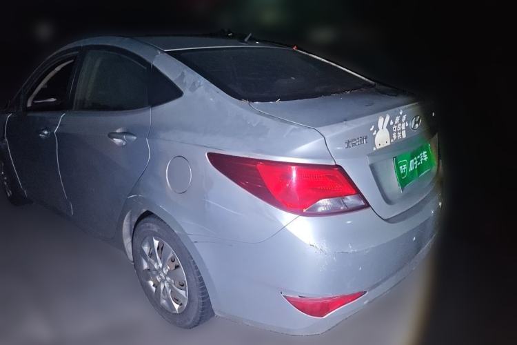 Used Hyundai Verna (older generation) 2014 1.4L Manual Smart GLS Trim Rear Left 45 Deg