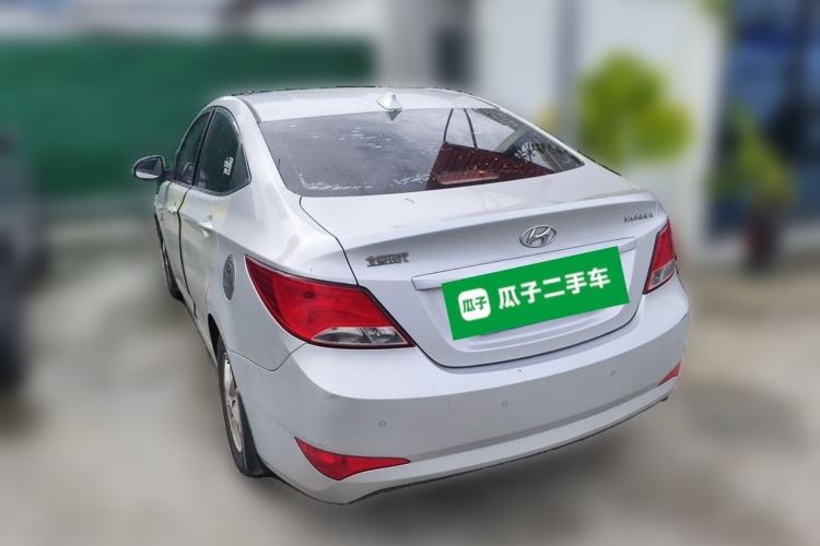Used Hyundai Verna (older generation) 2014 1.4L Automatic Smart GLS Rear Left 45 Deg