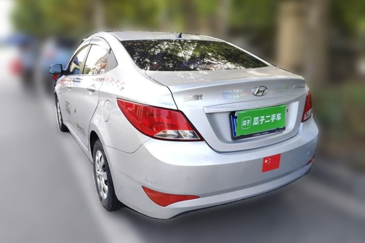Used Hyundai Verna (older generation) 2014 1.4L Manual Smart GLS Trim Rear Left 45 Deg