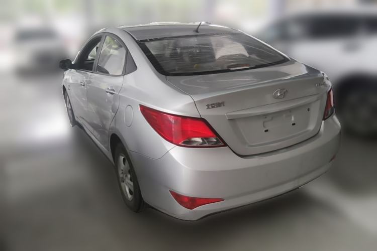 Used Hyundai Verna (older generation) 2014 1.4L Manual Smart GLS Trim Rear Left 45 Deg
