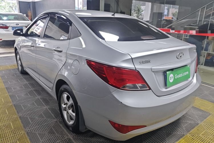 Used Hyundai Verna (older generation) 2014 1.4L Automatic Smart GLS Rear Left 45 Deg