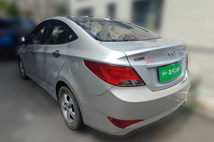 Used Hyundai Verna (older generation) 2014 1.4L Automatic Smart GLS Rear Left 45 Deg