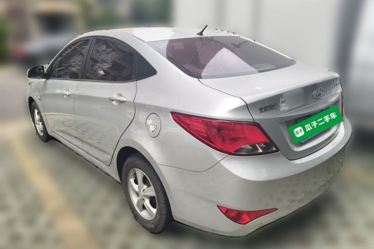 Used Hyundai Verna (older generation) 2014 1.4L Automatic Smart GLS Rear Left 45 Deg